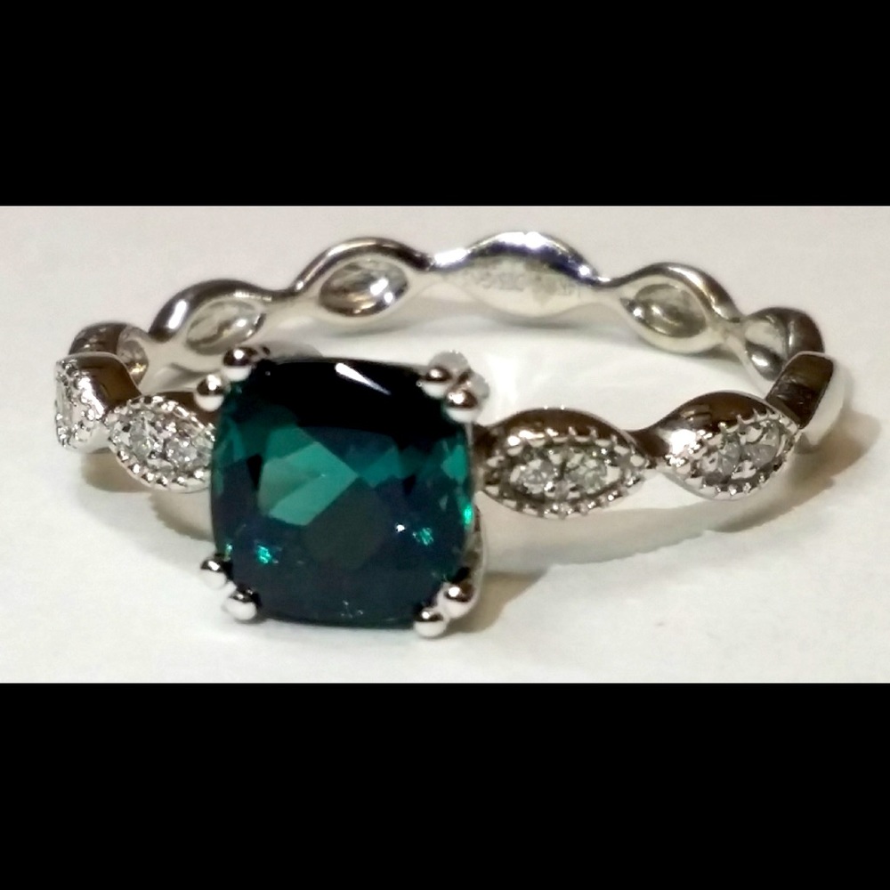 Tourmaline and Diamond ring